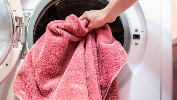 Lavaggio asciugamani in lavatrice