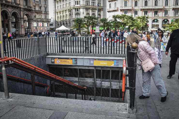 Fermata metro gialla piazza Duomo