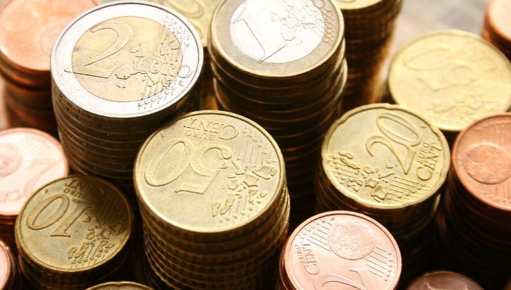 Pile di monete in euro