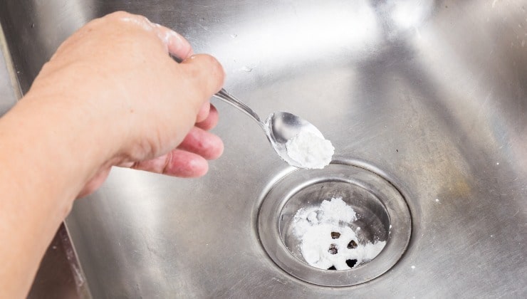 Baking soda in the sink