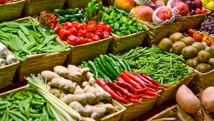 Frutta e verdura al supermercato