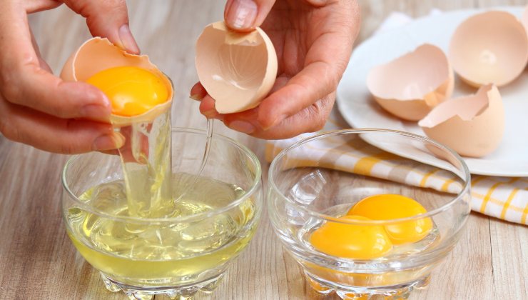 Eliminare odore di uovo