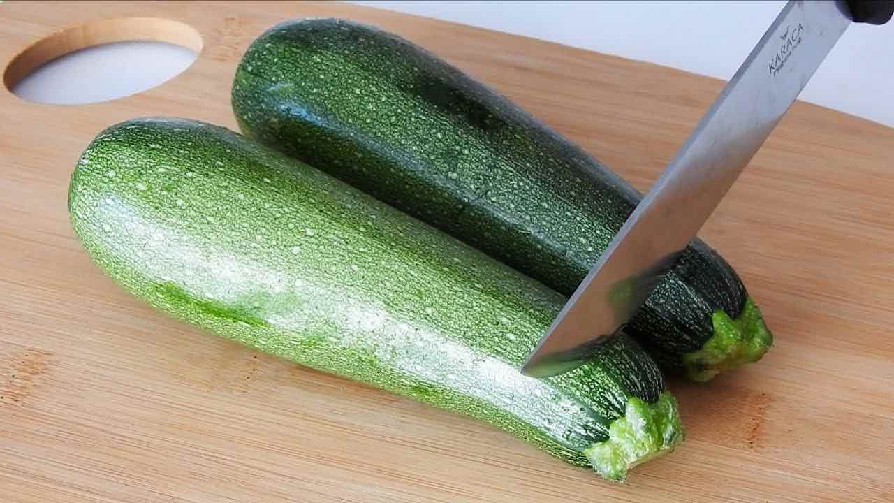 2 zucchine, 2 pomodori