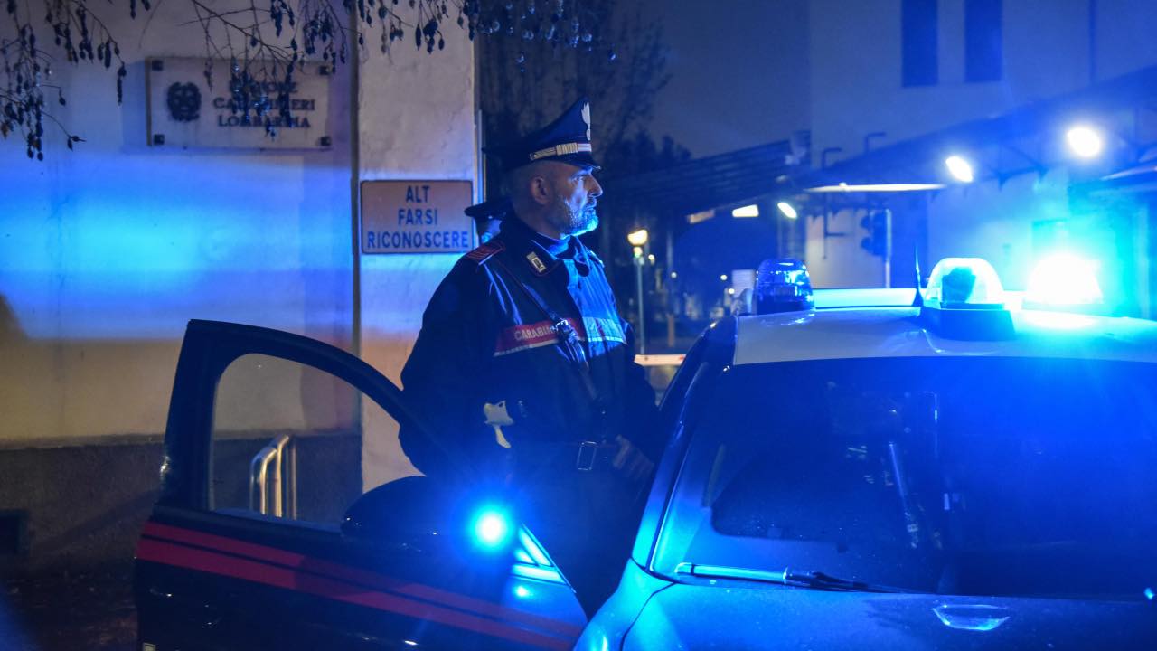 Milano, caserma dei Carabinieri