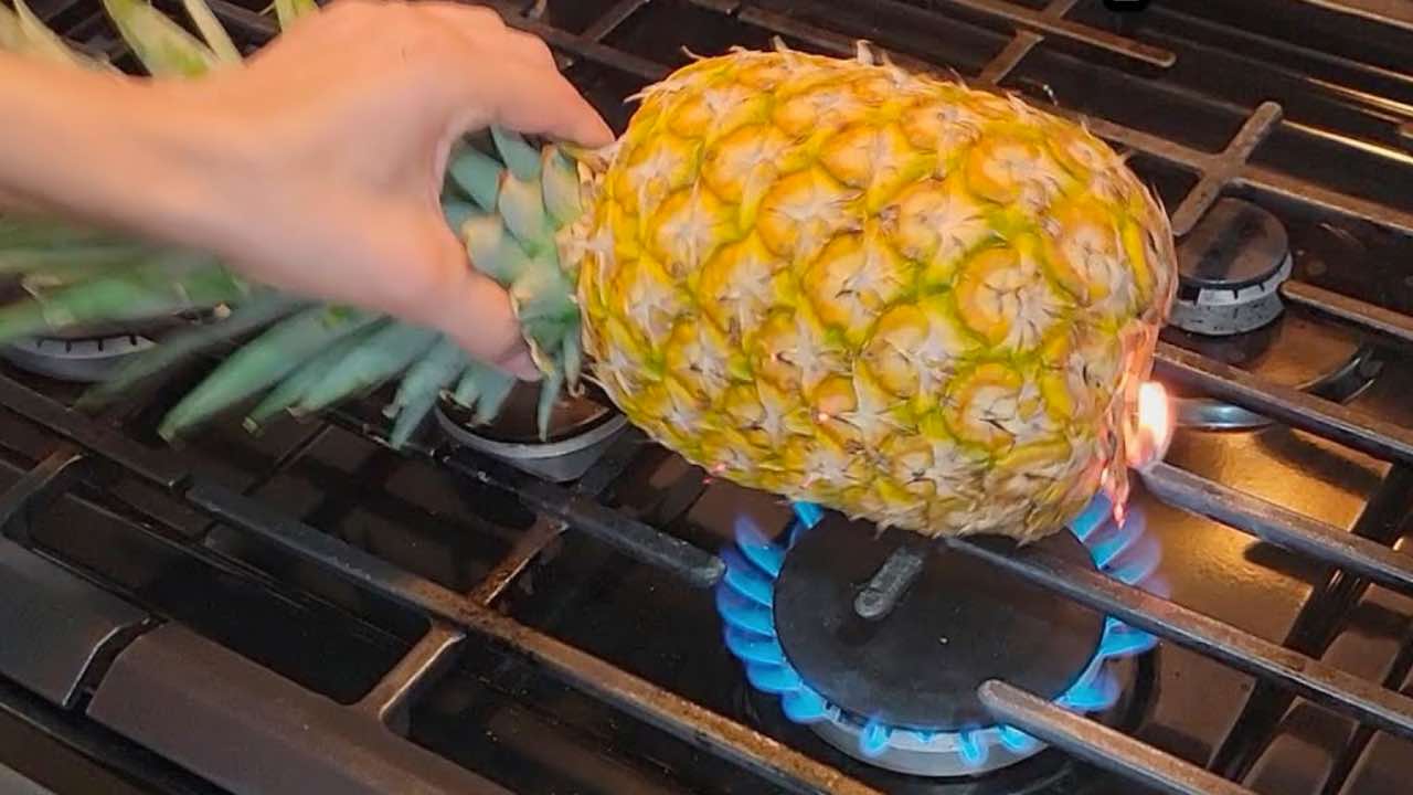 ananas sul fuoco