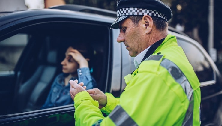 Polizia stradale multa automobilista