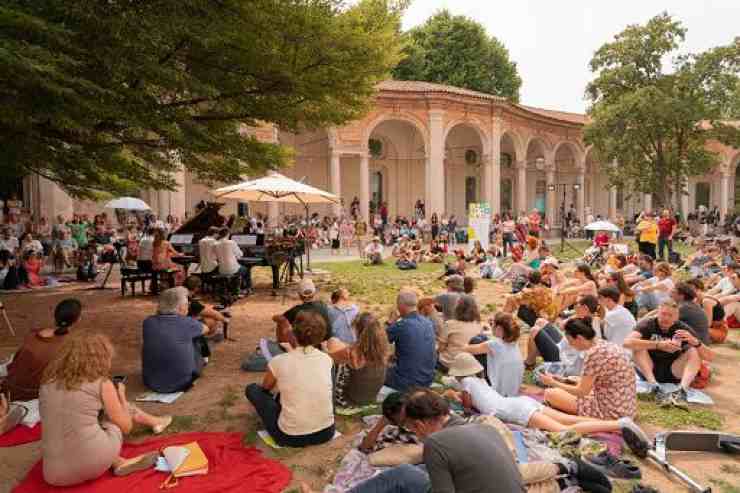 Concerto pianoforte all'aperto