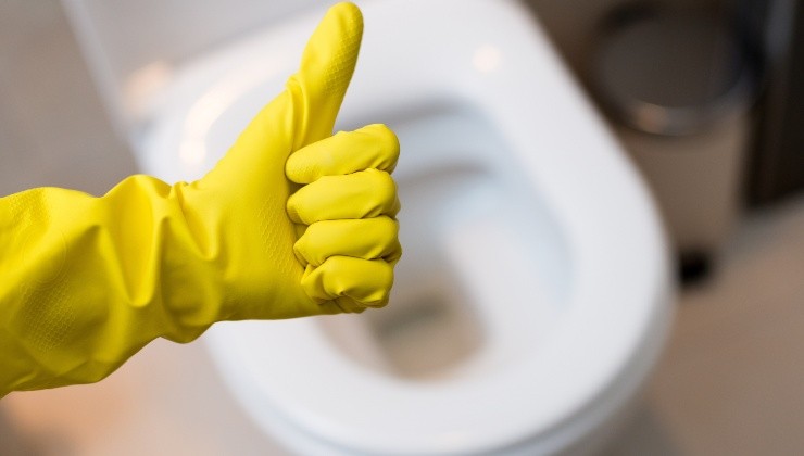 Vyčistěte toaletu pomocí této spolehlivé metody