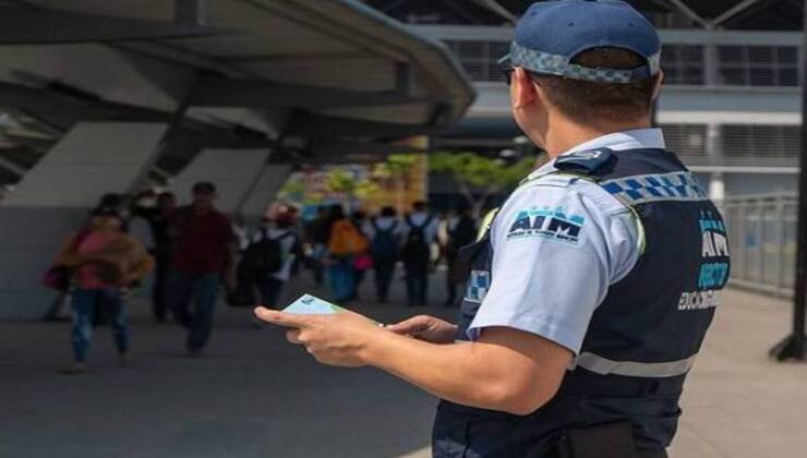 Agente di stazione ATM-Imilanesi.Nanopress.it 