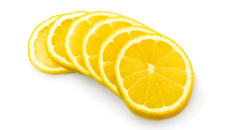 Sliced ​​lemons