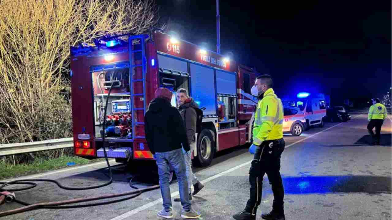 La zona dell'incendio a Rozzano