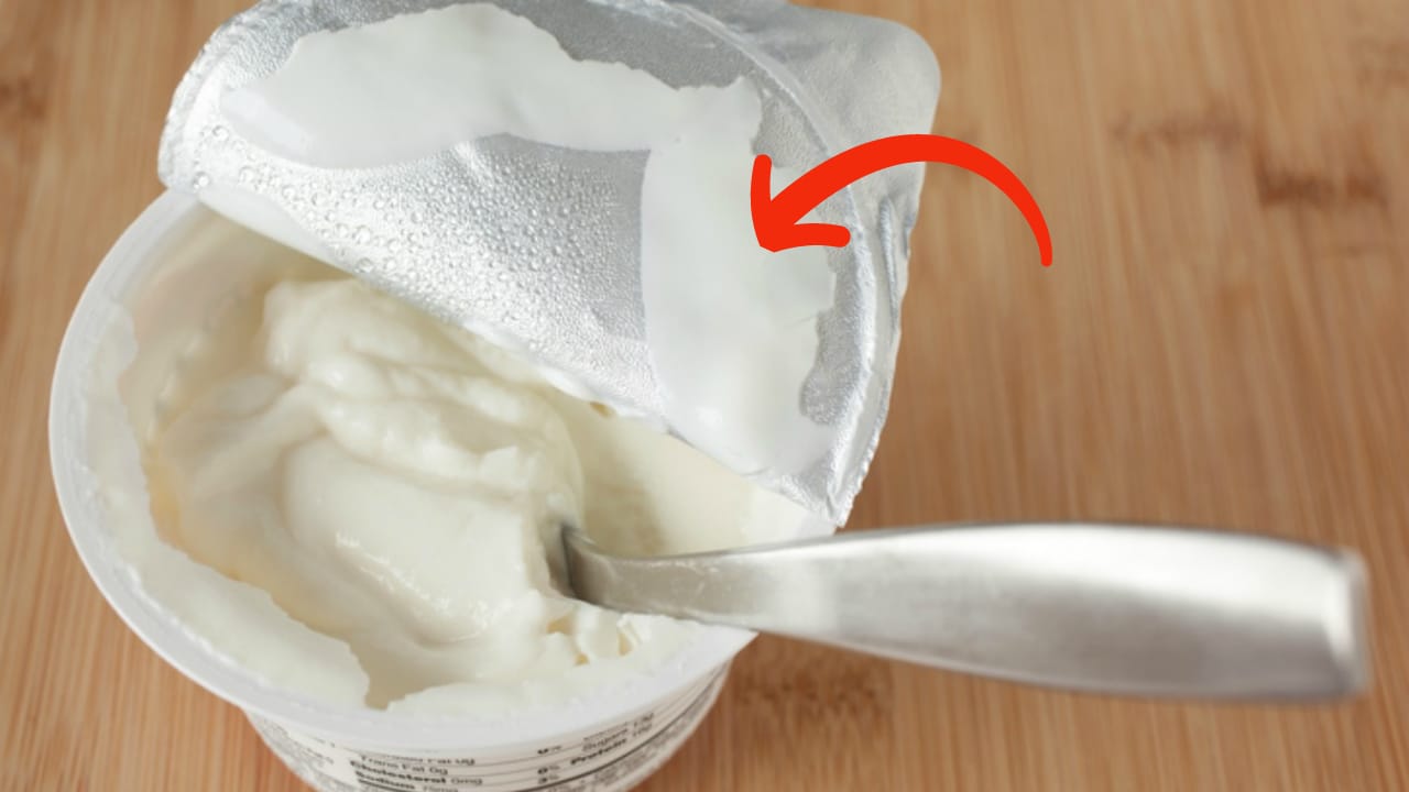 Yogurt con cucchiaino