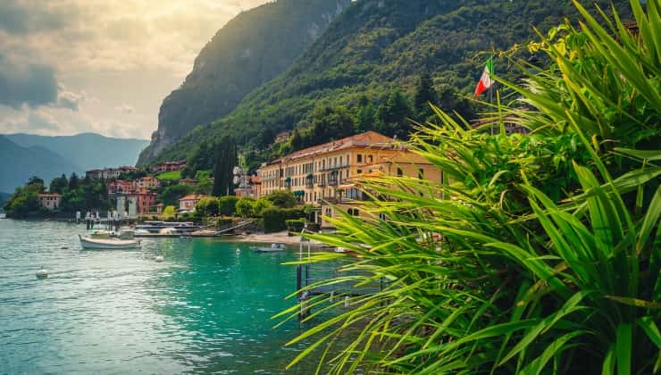 Barche sul lungomare di Menaggio