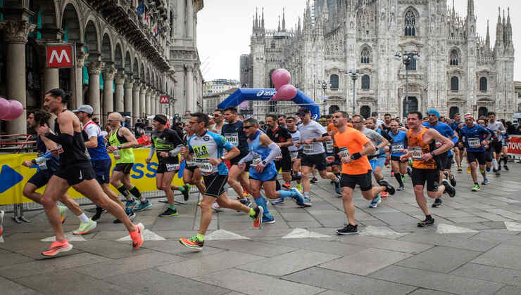 maratoneti a Milano 