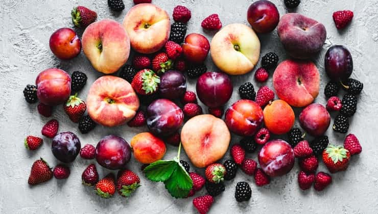 Různé druhy ovoce