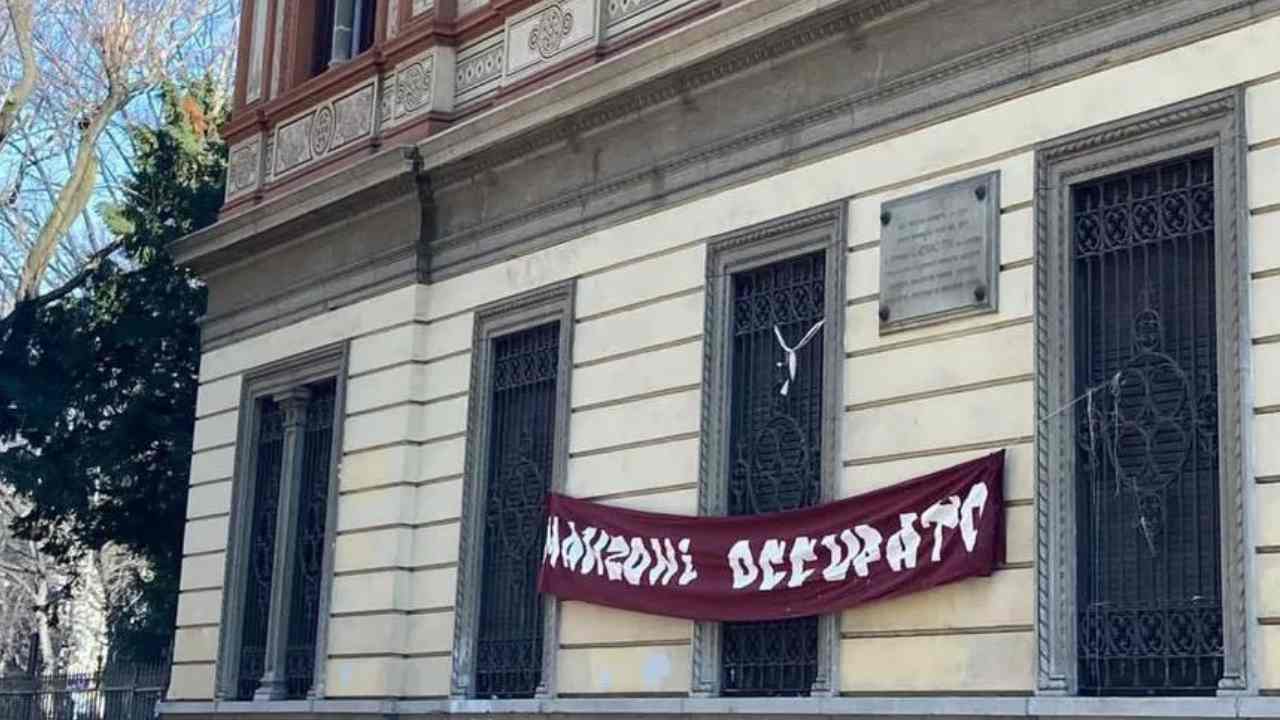 Liceo Manzoni Occupato