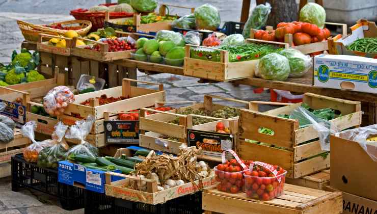 Attacco violento al Mercato ortofrutticolo di Milano