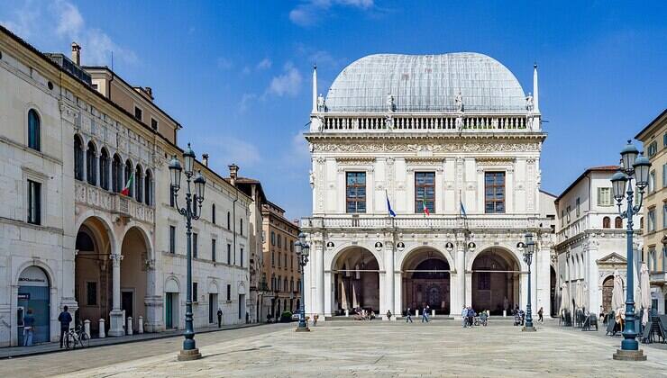 Piazza della loggia