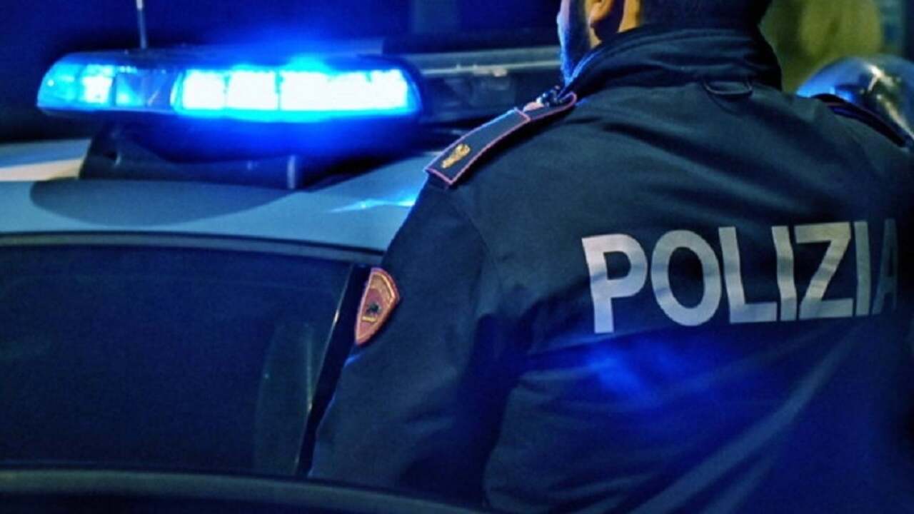 Polizia arresta 37enne per violenza sessuale