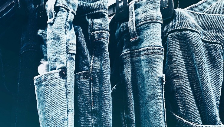 Jeans vecchi, come riutilizzarli