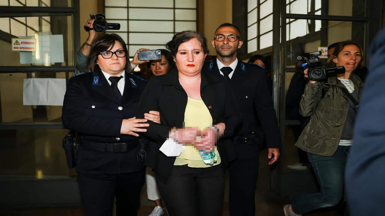 Alessia Pifferi durante l'arresto