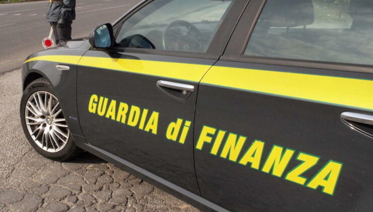 Auto Guardia di Finanza