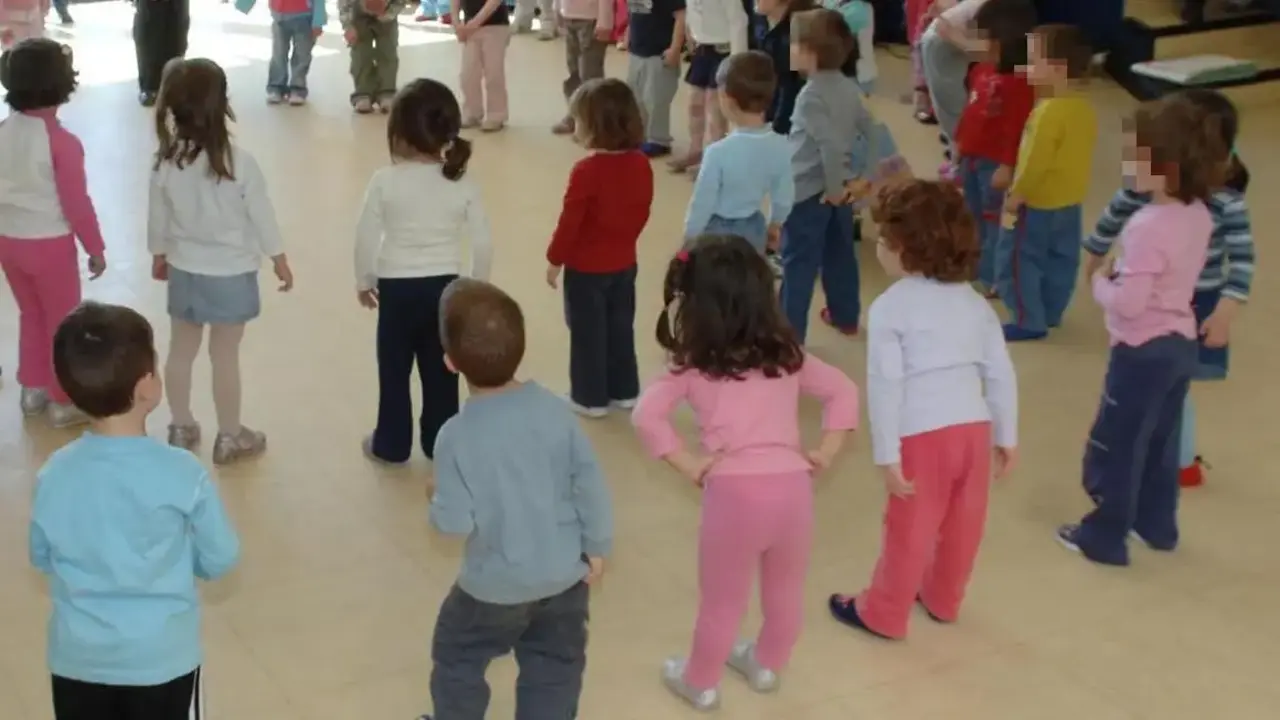 Bambini di una scuola per l'infanzia