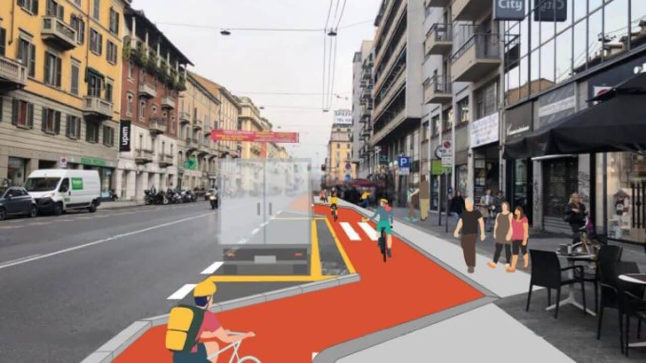 La nuova pista ciclabile in Corso Buenos Aires