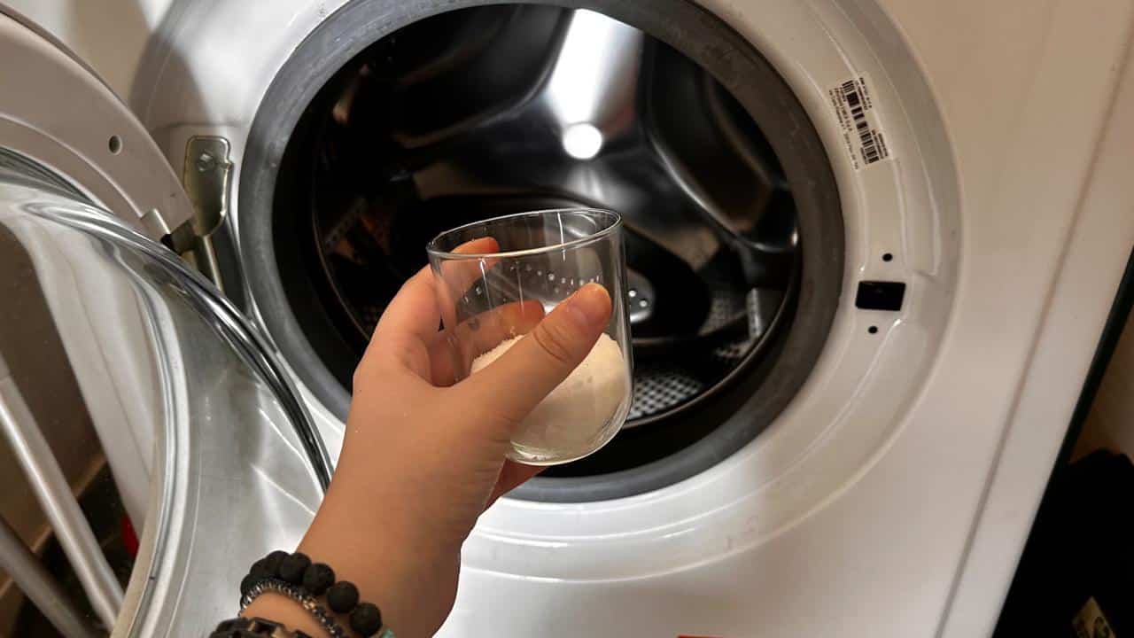 A glass of salt in the washing machine