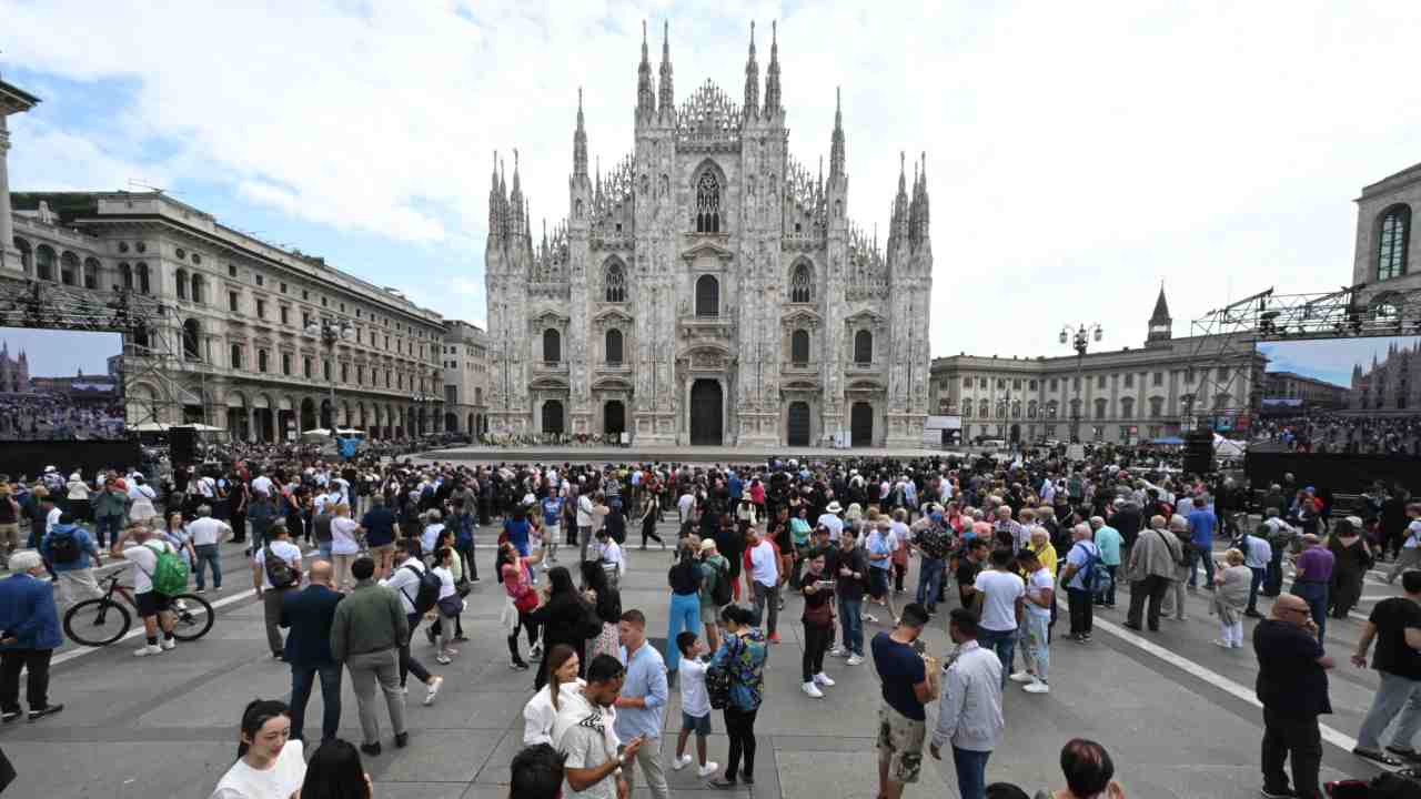 Preparativi funerali Berlusconi