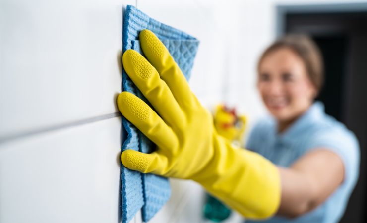 Nettoyer les murs de la cuisine