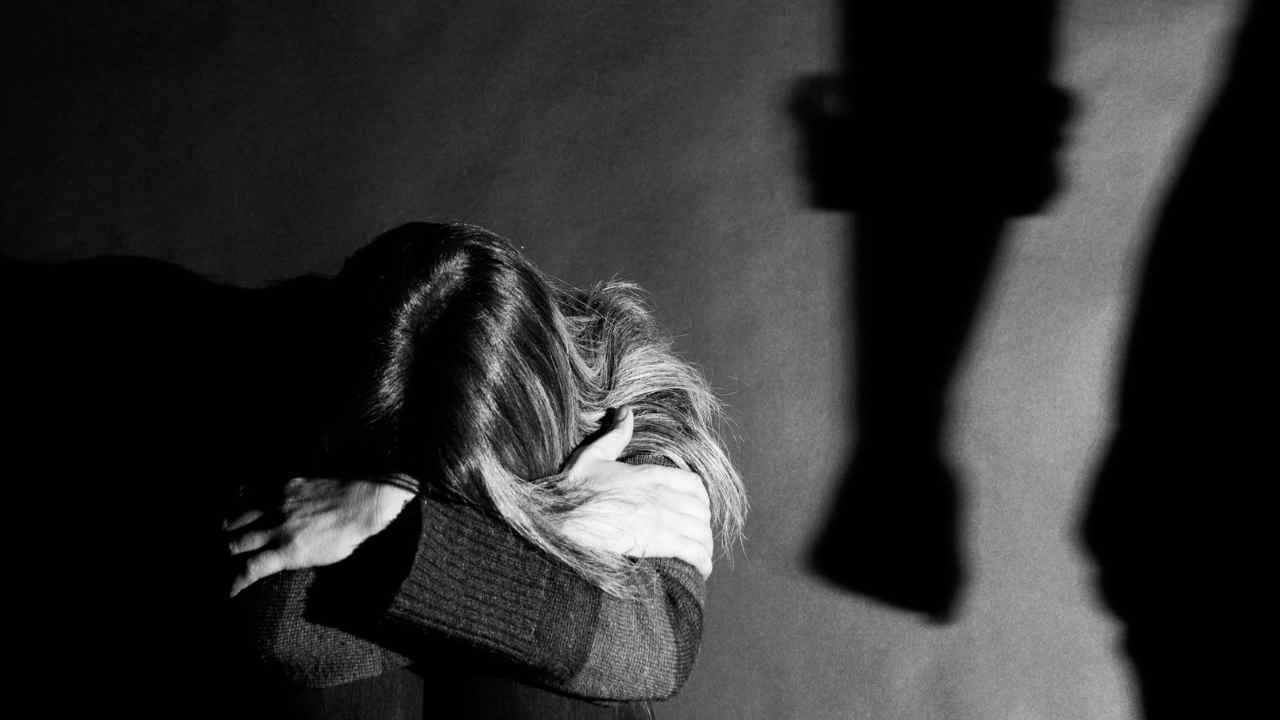Abusi sessuali su minore Violenza domestica