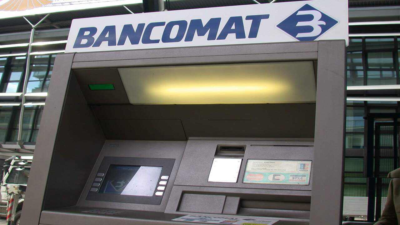 sportello bancomat