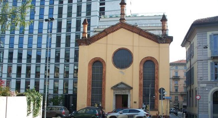 Chiesa piccola a Milano