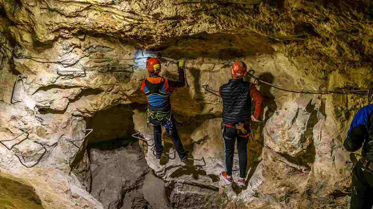 Incredibile parco speleologico